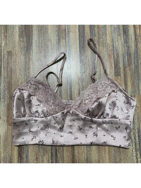 Garage crop tank size small
